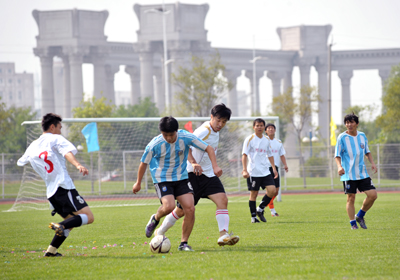 比利时2-1丹麦 德布劳内替补登场率队逆转